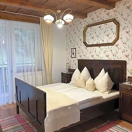 Podlesok Lodge *